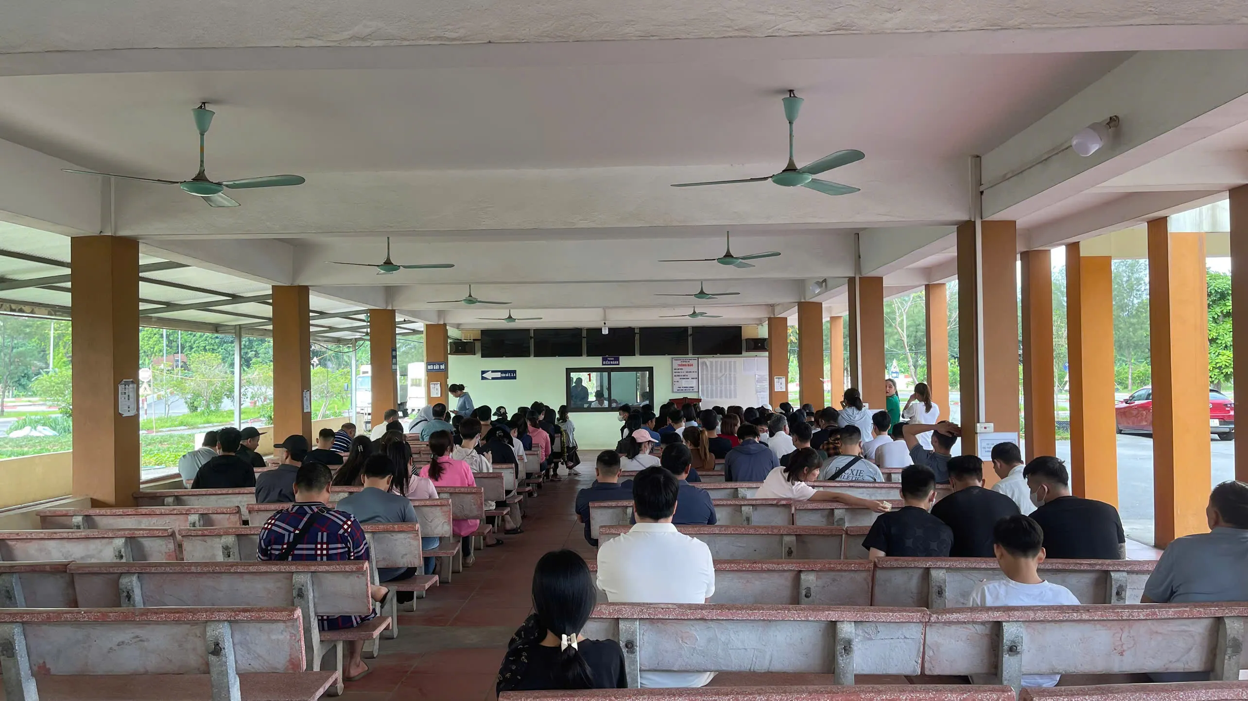 Hùng Vương Gallery 21